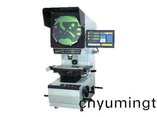 投(tou)影(ying)儀(yi)